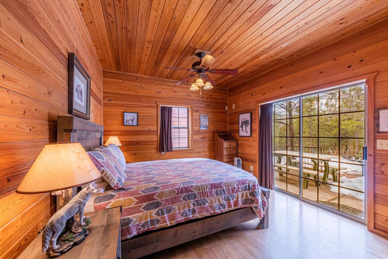 Cabin #4 The Wolves Den - Pet Friendly- Sleeps 6 - Playground & Game Room 패이슨 외부 사진